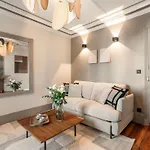 Renovated Property Near The Louvre